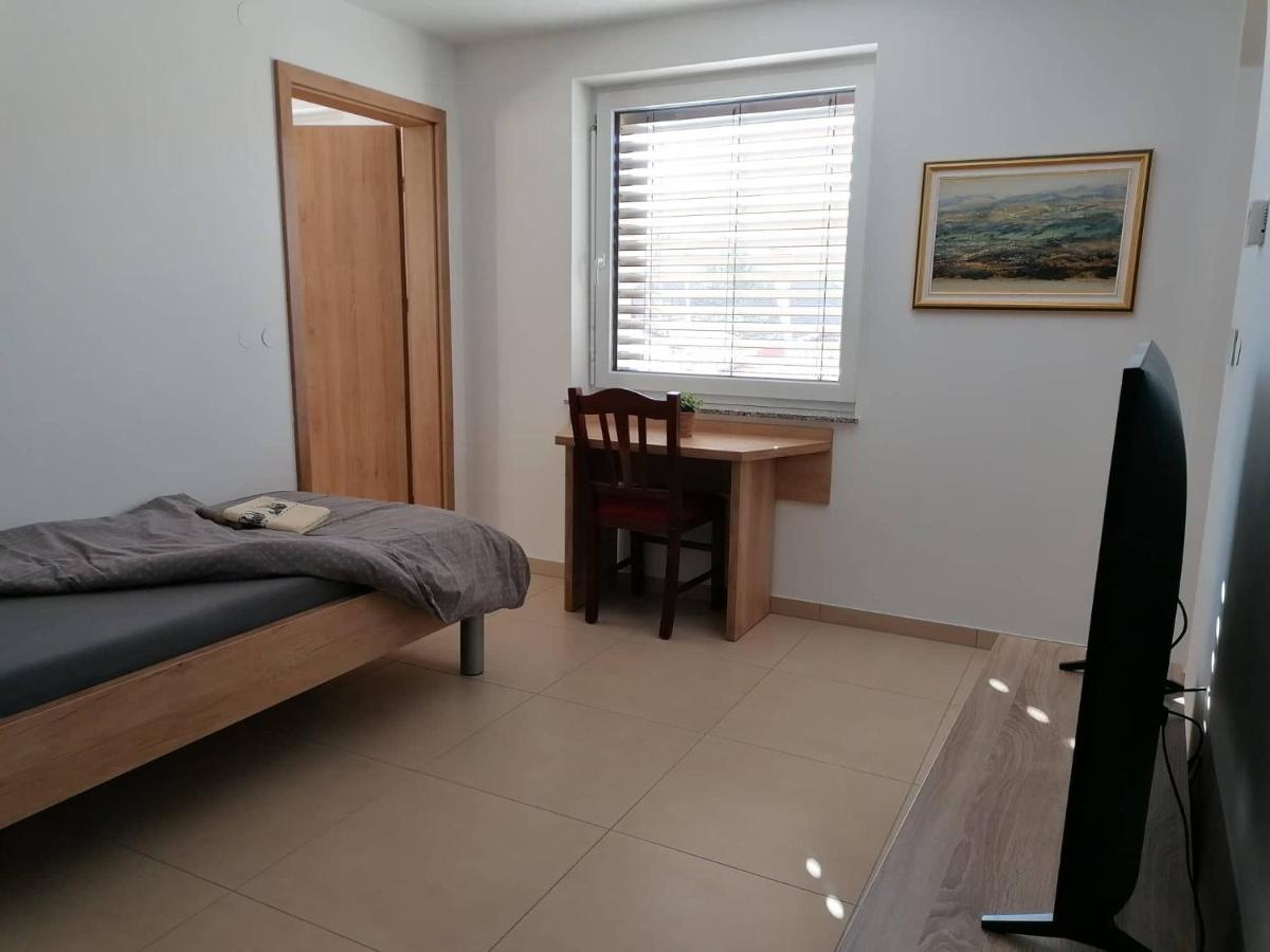 Blatnikov Hram Hotel Dvor Kültér fotó